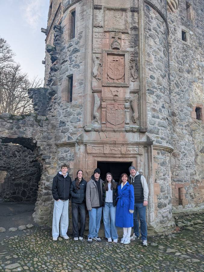 The whole family — Scottish Castle